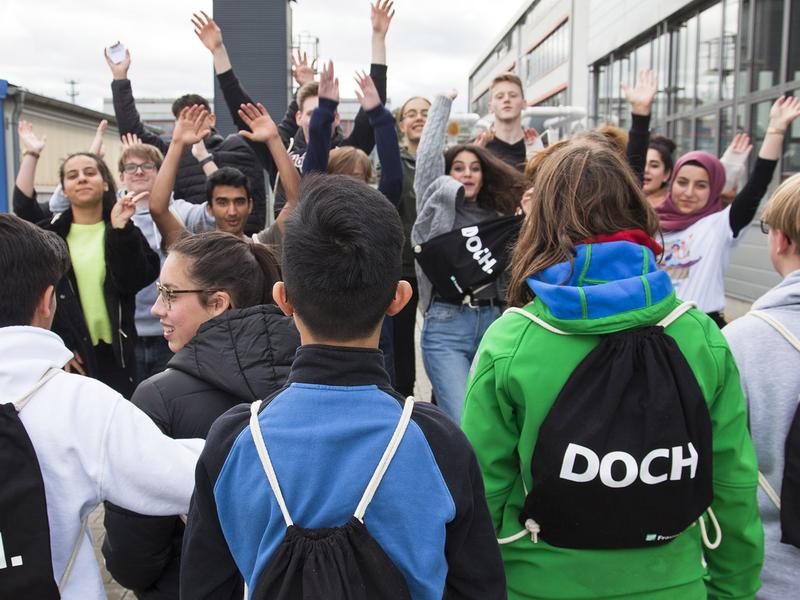 Mit großer Freude dabei: die insgesamt 21 Schülerinnen und Schüler der diesjährigen Fraunhofer-Talent-School.