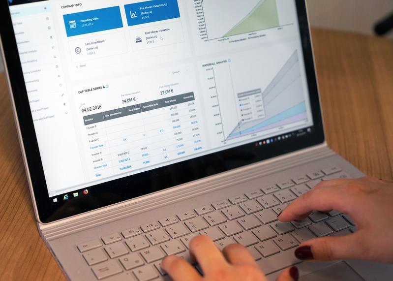 Das Startup entwickelt eine webbasierte Plattform für Gründungsteams und Startup-Investoren zur einfachen Verwaltung von Beteiligungsstrukturen.
