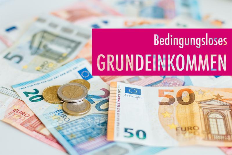 Die Idee des bedingungslosen Grundeinkommens ist, dass jedes Gesellschaftsmitglied monatlich eine regelmäßige Zahlung vom Staat bekommt.