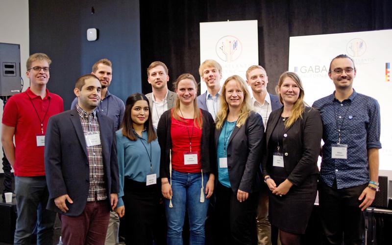 Zehn Studierende und Promovierende der CAU nehmen zurzeit an der „Transatlantic Sync“-Konferenz im Silicon Valley teil.