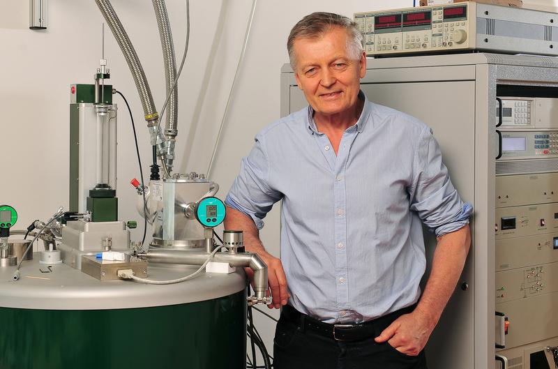 Award for superconductivity reseacher Mikhail Eremets