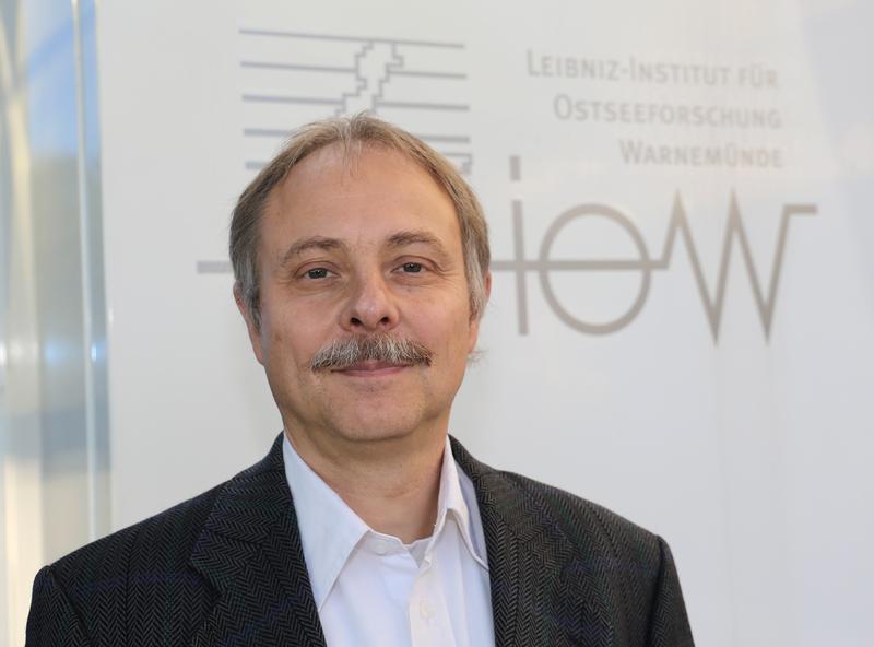 Markus Meier vom Leibniz-Institut für Ostseeforschung Warnemünde (IOW) leitete das Autorenteam, das Zukunftsszenarien zum kombinierten Effekt von Klimawandel und Nährstoffbelastung modellierte.