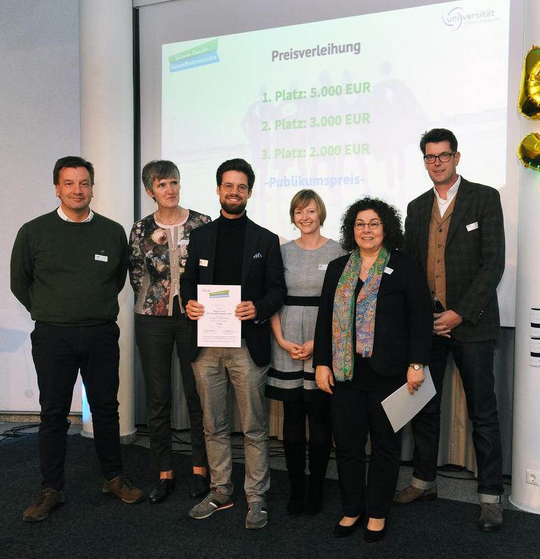 Die Jury des Wettbwerbs: Stephan Kohorst, Karen Walkenhorst, Alexander Rötger (1.Preis), Prof. Dr. Sabine Bohnet-Joschko, Harm van Maanen 