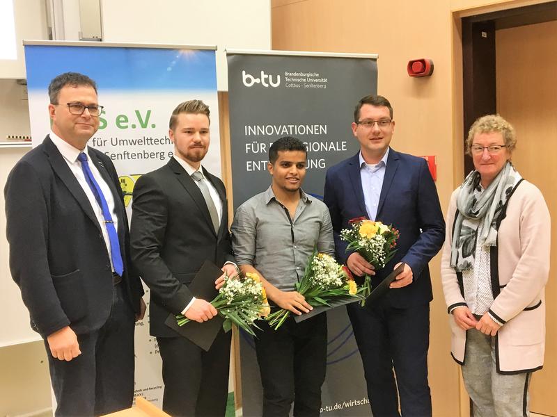 Verleihung der Heinz-Ludwig-Horney-Preise 2019 (v. li): Prof. Dr. Sylvio Simon, Christian Kappa, Markus Endermann, Ramzi Al-kubati, Prof. Dr. Kathrin Lehmann.