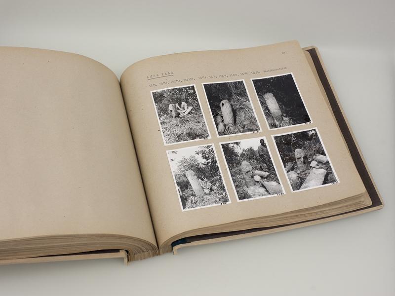 Bilder der Reise von 1934-1935 (Teilnehmer Alfons Bayrle, Adolf Ellegard Jensen, Helmut von den Steinen, Helmut Wohlenberg).