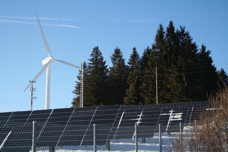 Sonne und Wind für nachhaltige Energieversorgung nutzen. Um den Diskurs zur Energiewende voranzubringen, fördert die DBU ein interdisziplinäres Promotionskolleg und vergibt Stipendien.