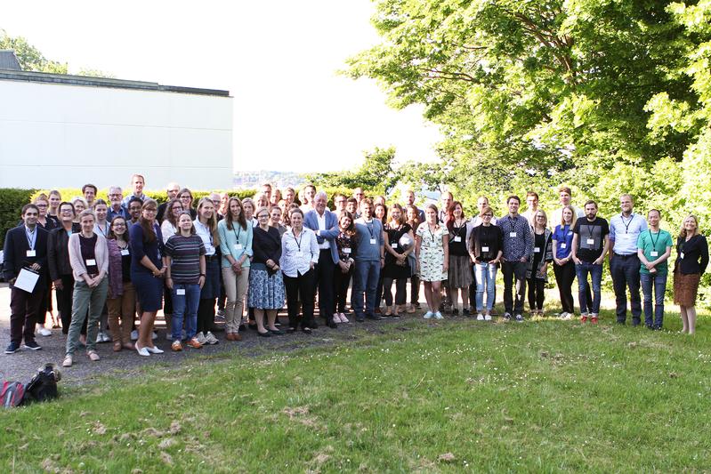 Around 80 scientists from Kiel University and its partner institutions form the Collaborative Research Centre 1182 "Origin and Function of Metaorganisms". 