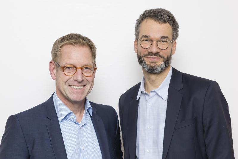 Prof. Dr. Christian Gerloff, Direktor der Klinik und Poliklinik für Neurologie des UKE, und Prof. Dr. Manuel A. Friese, Direktor des Institut für Neuroimmunologie und Multiple Sklerose des UKE