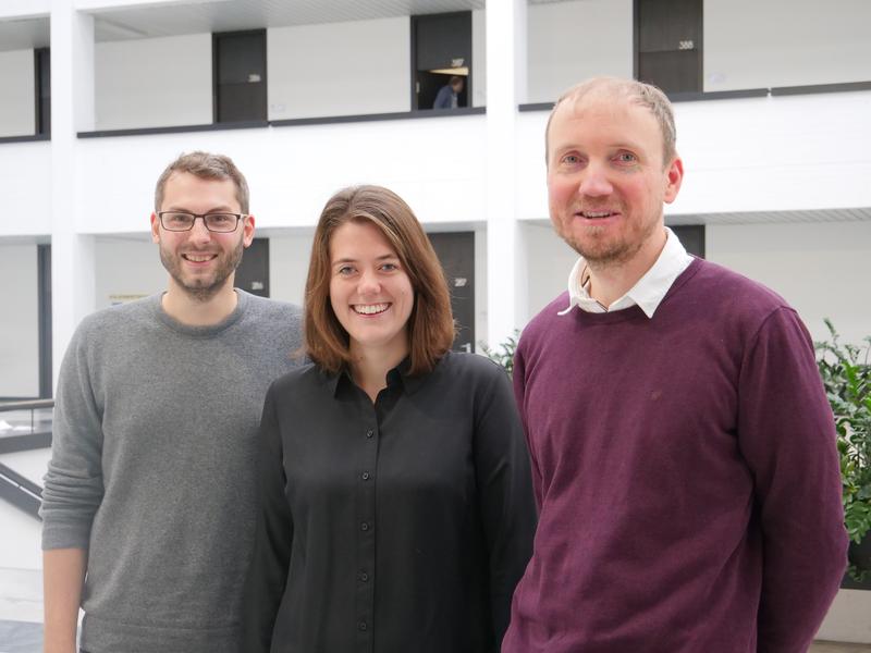 Julian Hornung, Sophie Prauser und Andreas Müller (von links) sind das Team hinter dem Gründungsprojekt Business Navigator an der Uni Würzburg.