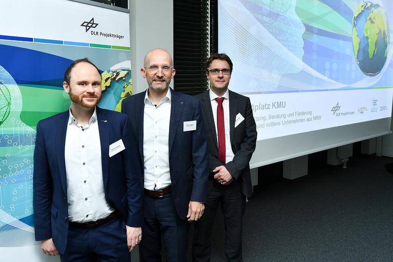 Setzen sich für kleine und mittlere Unternehmen ein (v.l.n.r.): Patrick Guidato (Cluster Medizin.NRW), Martin Wegner (DLR Projektträger) und Tim Schüürmann (ZENIT GmbH/ NRW.Europa).   