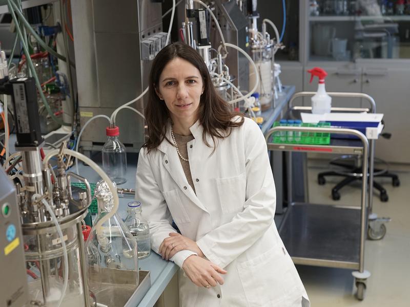 Biotechnologin Miriam Rosenbaum ist Pionierin des jungen, vielversprechenden Fachgebiets der Elektrobiotechnologie.
