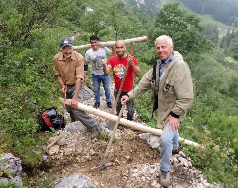 Das gemeinsame ‚Tun‘ in einer festen Gruppe sowie deren Stabilität haben sich als wertvoll erwiesen für die Integration von Geflüchteten.