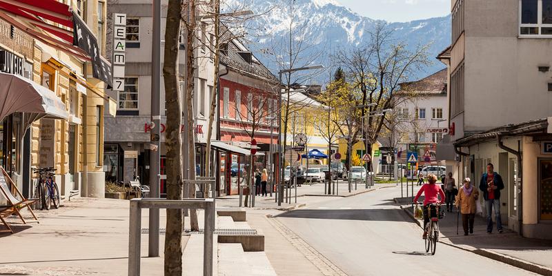 Stadtentwicklungsprozesse stehen im Zentrum des Universitätskurses "Smarte Quartiersentwicklung in kleinen und mittelgroßen Städten". © Martin Grabner