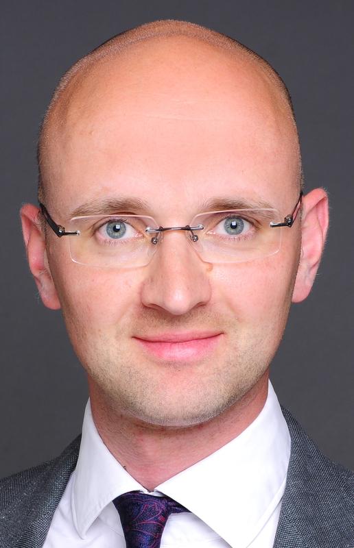 Koordinator des BMBF-Forschungsverbunds TryIBD: Dr. Konrad Aden, Mitglied im Exzellenzcluster PMI, Wissenschaftlicher Mitarbeiter am IKMB, CAU, Facharzt für Gastroenterologie am UKSH, Campus Kiel.