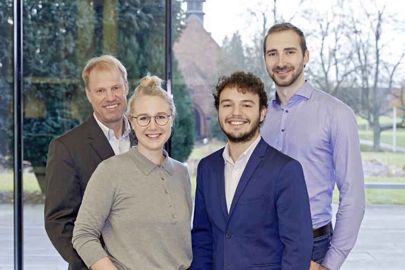 The team of Jacobs University (from left to right): Prof. Dr. Christoph Lattemann, Beke Redlich, Simon Fischer, Ricardo Guerrero. 