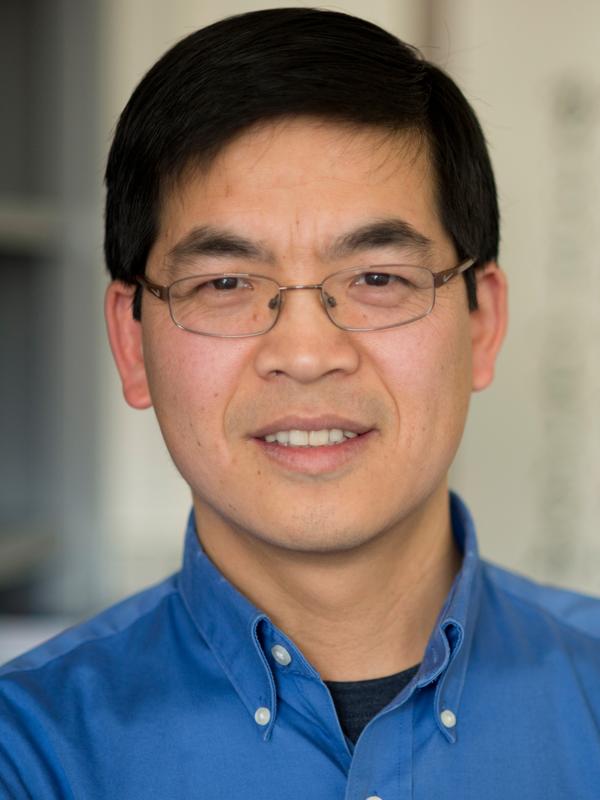 Professor Nian X. Sun from the Northeastern University in Boston won the Humboldt Research Award of the Alexander von Humboldt Foundation. Part of this is a research stay at Kiel University next year