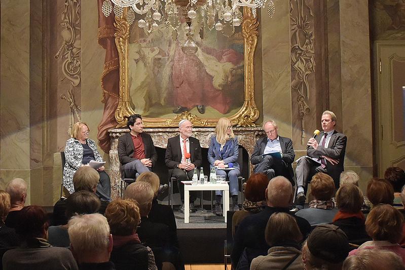 NRW-Antisemitismusbeauftragte Sabine Leutheusser-Schnarrenberger, Prof. Dr. Mouhanad Khorchide, Sharon Fehr, Christina-Maria Purkert, Prof. Dr. Hubert Wolf und Prof. Dr. Arnulf von Scheliha