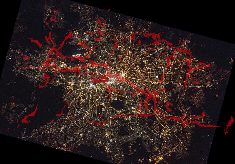 Die Gebiete der Stadt, die die Fledermäuse für das Pendeln zwischen Tag- und Nachtquartieren bevorzugen