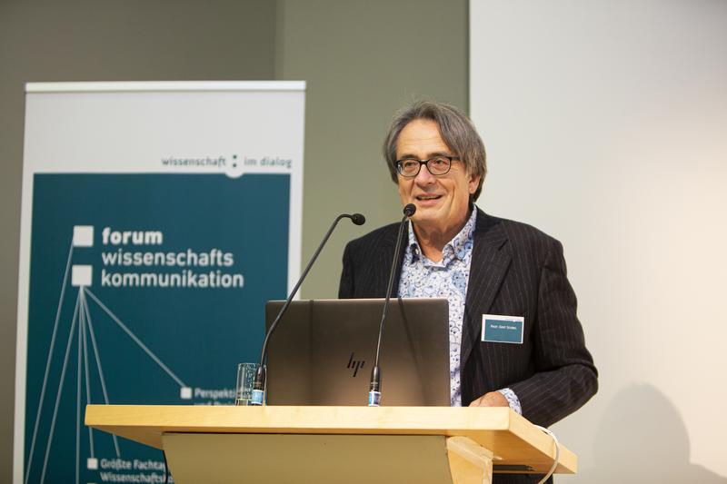 Preisträger Gert Scobel beim Forum Wissenschaftskommunikation am 10. Dezember  2019