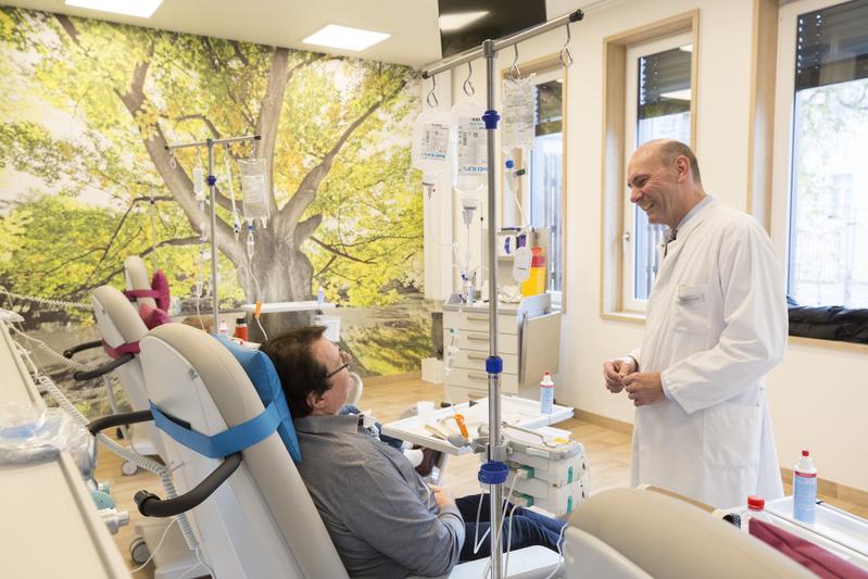 Prof. Florian Lordick (Foto), Direktor des UCCL, will gemeinsam mit Prof. Andreas Hochhaus vom Universitätsklinikum Jena ein onkologisches Spitzenzentrum für Mitteldeutschland au