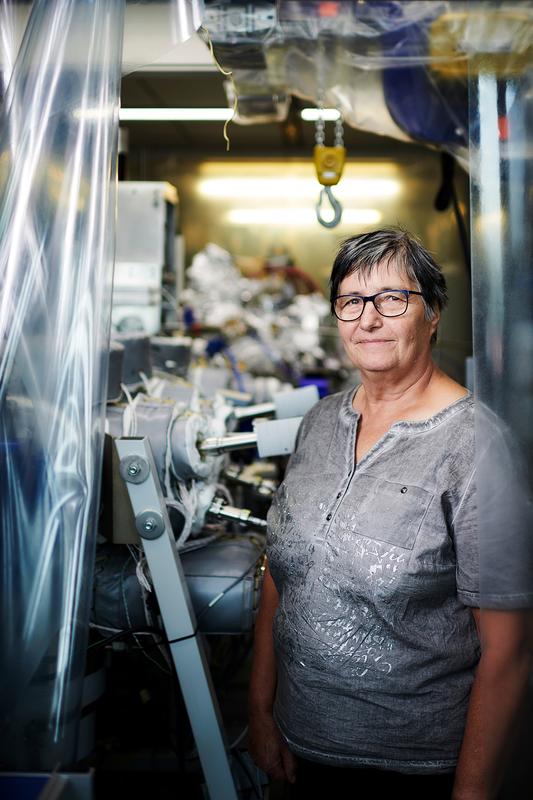 Prof. em. Dr. Kathrin Altwegg Physikalisches Institut, Weltraumforschung und Planetologie (WP), Universität Bern 