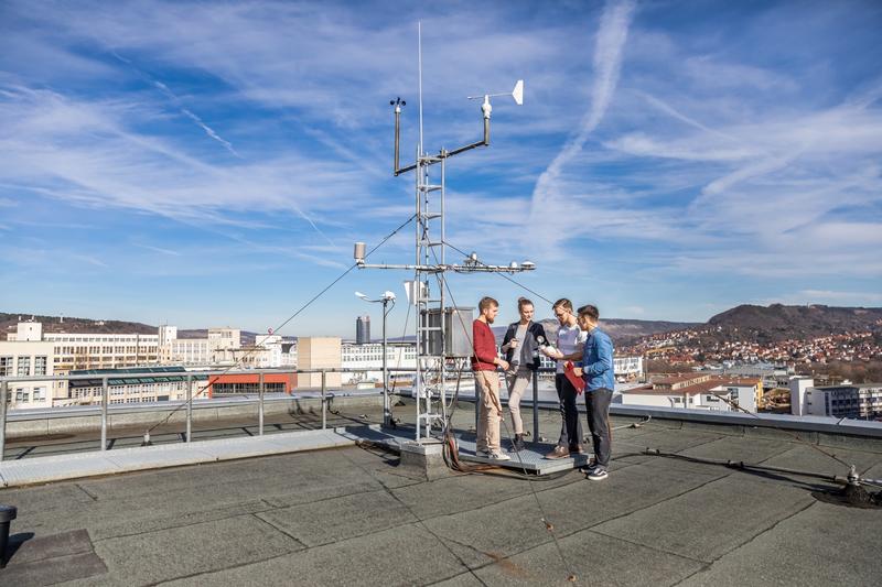 Wetterstation auf dem Dach der EAH Jena