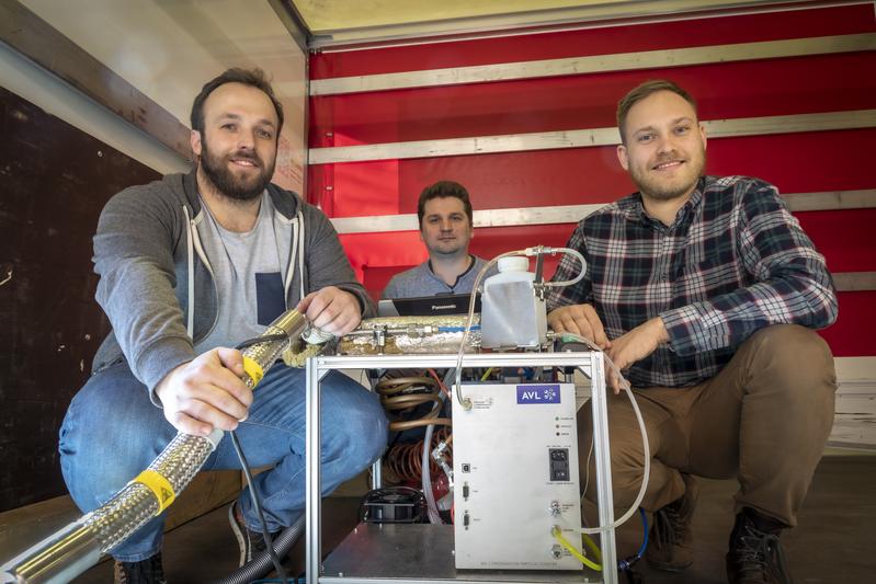 Lukas Landl (TU Graz), Panu Karjalainen (Tampere University) and Markus Bainschab (TU Graz) explored the world of emissions together in the Horizon 2020 project DownToTen (from left).