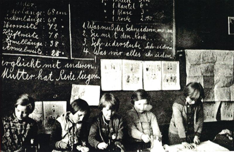 Gesamtunterricht an der Weltlichen Schule Bürgerstrasse in Braunschweig (1930).