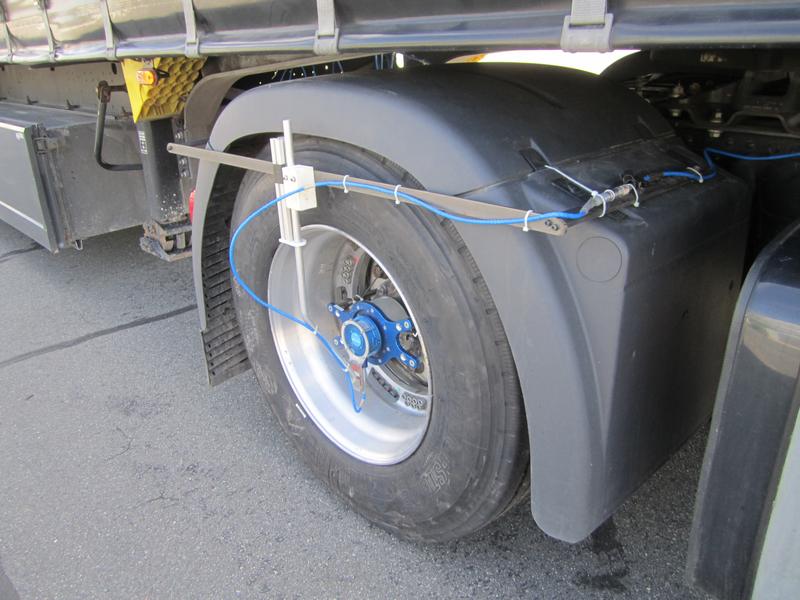 Vom Fraunhofer LBF gemessene radseitige Kräfte entsprechen Belastungen, denen Straßen ausgesetzt sind.