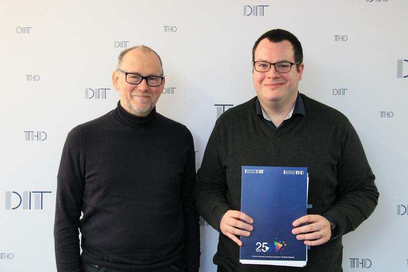 Seine Mission an der THD heißt Künstliche Intelligenz: Prof. Dr. Patrick Glauner (rechts) mit THD-Präsident Prof. Dr. Peter Sperber