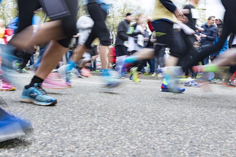 Sport fördert die Gesundheit. Exzessiv und zwanghaft betrieben wird er im Extremfall zur „Sportsucht“ – und kann krank machen. (Foto: Markus Breig, KIT)