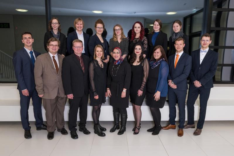 Preisträger*innen der Universitätspreise für die besten Dissertationen,  Master- u. Bachelorarbeiten u. beste MINT-Studentin der BTU sowie des Förderpreises des Soroptimist International Club Cottbus