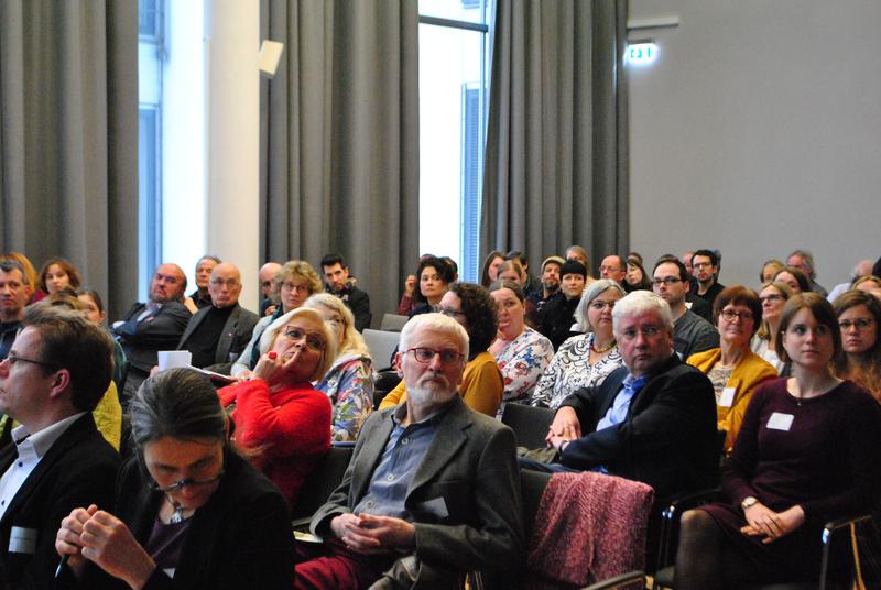 Großes Interesse bei der Tagung "Kinderarmut im Ruhrgebiet". 