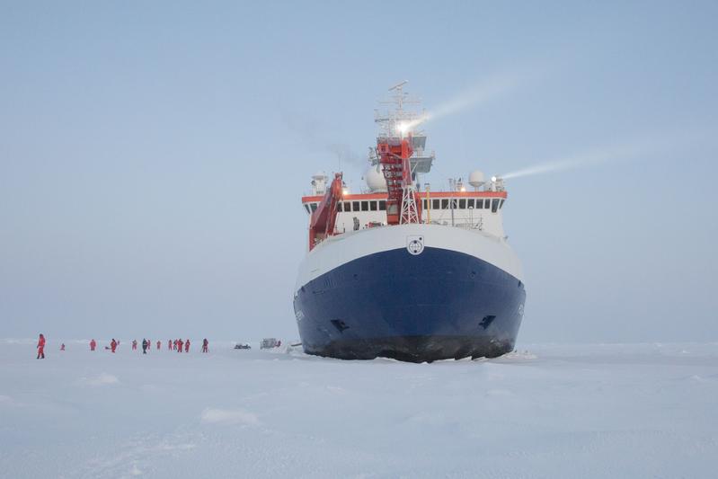 FS Polarstern im Einsatz.