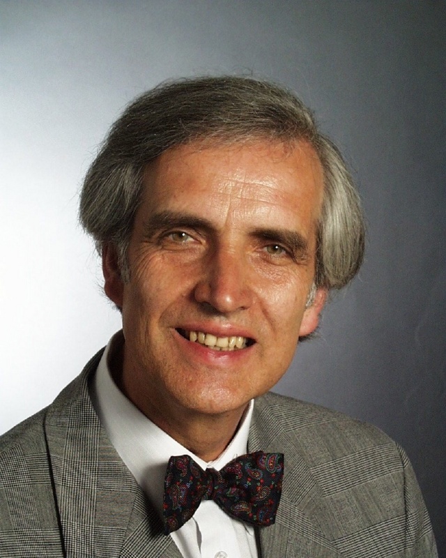 Professor Dr. Eberhard Jochem, Träger des Bundesverdienstkreuzes.