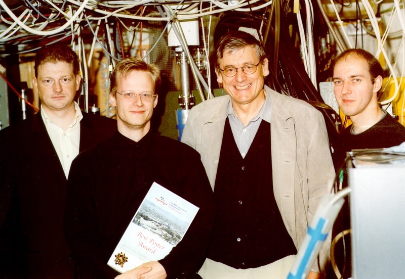 Die erfolgreichen Plasmaphysiker: Dr. Dirk Meyer, Dipl.-Phys. Ulrich Wolters, Prof. Dr. Klaus Wiesemann, Dipl.-Phys. Achim Nadzeyka (v.l.)