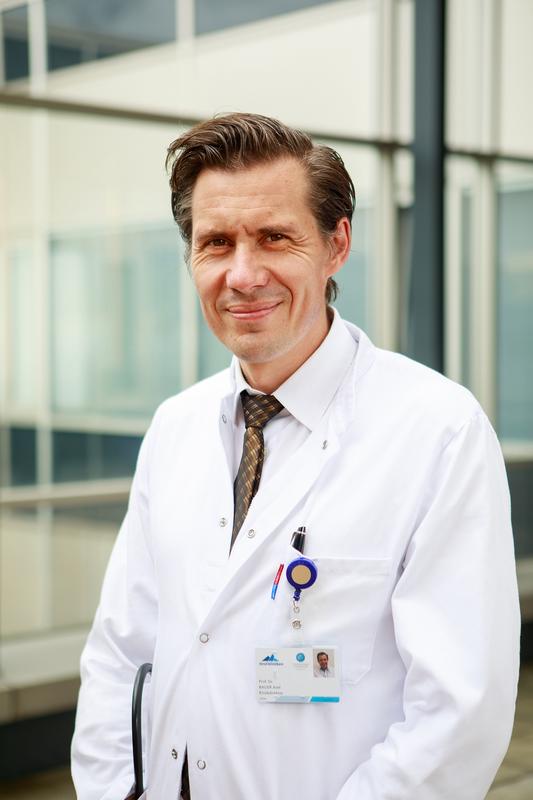 Axel Bauer, Direktor Univ.-Klinik für Innere Medizin III (Kardiologie und Angiologie). 