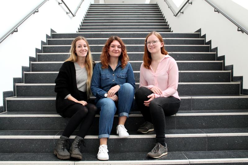 Luna Figge, Franziska Wurster und Lea Delsing (v.l.n.r.) sind die neuen Stipendiatinnen der hsg Bochum.