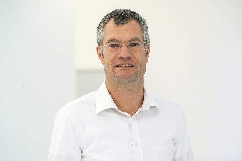 Dr. Sven Schütt, Geschäftsführer der IUBH