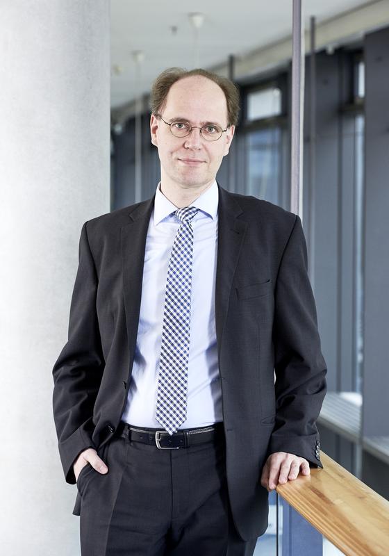 Prof. Dr. Thiess Büttner