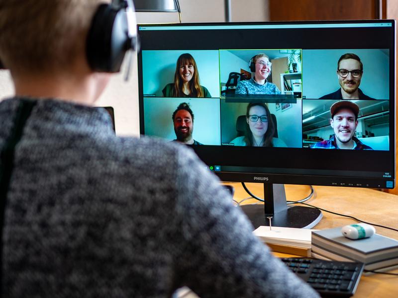 Bild von einer Videokonferenz der Projektkoordinatoren. Die Digitalisierung der Gründergarage wird mit Hochdruck vorangetrieben.