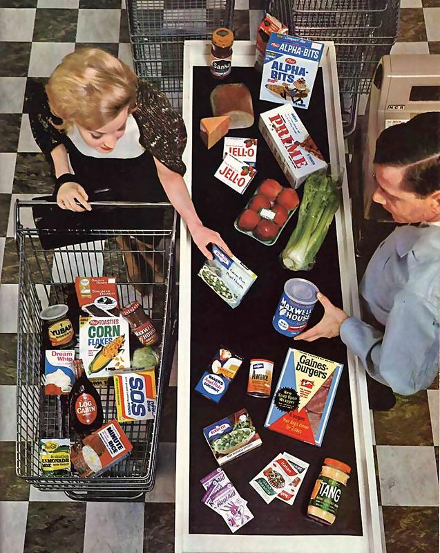 Knapp vor Ostern werden auch in diesem besonderen Jahr viele Menschen rasch noch ihre Einkäufe erledigen wollen. Das Bild zeigt eine Marktszene aus dem Jahr 1964. Bild: Gemeinfrei/CC BY-NC-SA 2.0