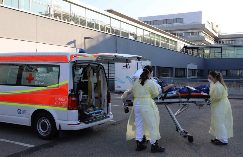 Die französischen Patienten, die am Universitätsklinikum Ulm intensivmedizinisch behandelt wurden, konnten am Karfreitag in Ihre Heimat zurückkehren. 