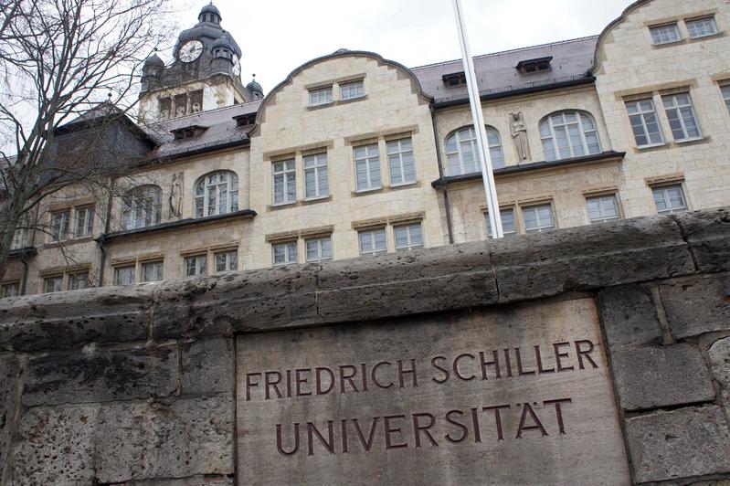 An der Friedrich-Schiller-Universität Jena kann man gut studieren und wird von Studienbeginn an bestens unterstützt, belegt das neue CHE-Ranking erneut.