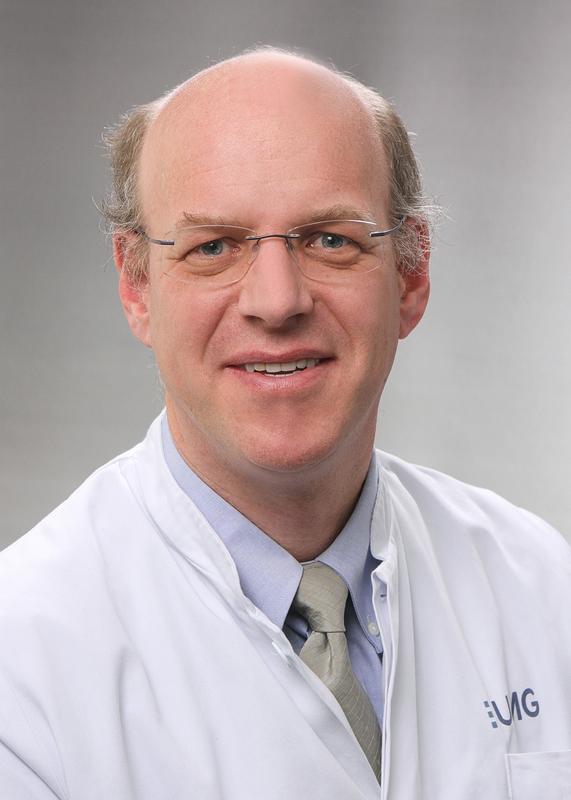 Prof. Dr. Oliver Gross, Oberarzt Klinik für Nephrologie und Rheumatologie, UMG