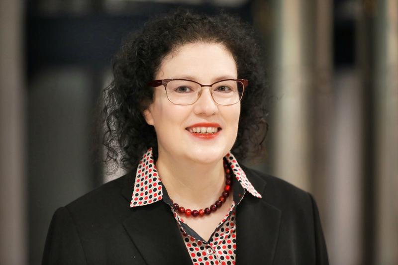 Prof. Dr. Eva Schwinghammer, Geschäftsleiterin und Wiss. Studienleiterin an der FOM in Mainz
