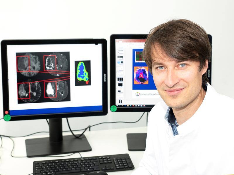 Spezialist forscht zu Künstlicher Intelligenz (KI) in der diagnostischen Radiologie: Prof. Alexander Radbruch leitet neue Klinik für Neuroradiologie des Universitätsklinikums Bonn.