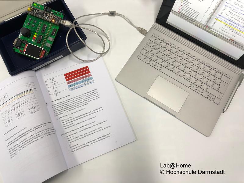 Lab@Home wurde für das Fernstudium Zuverlässigkeitsingenieurwesen an der h_da entwickelt und motiviert zu selbstgesteuertem Lernen im Heimlabor