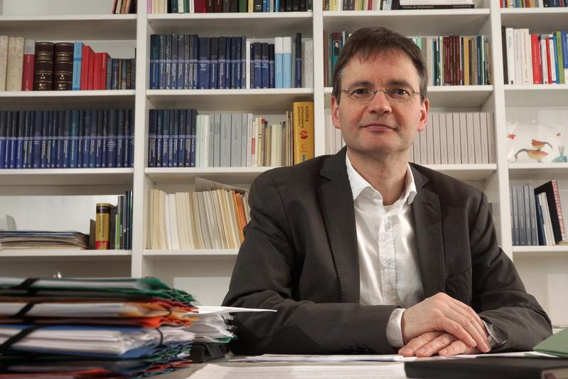 Prof. Dr. Stefan Matuschek ist Sprecher des Graduiertenkollegs Modell Romantik der Uni Jena, das jetzt in die zweite Förderphase geht.