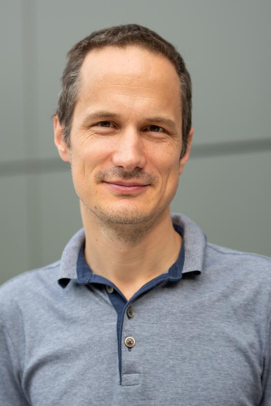 Dr. Daniel Hillier ist Leiter der Nachwuchsgruppe Visual Circuits and Repair am Deutschen Primatenzentrum in Göttingen. 